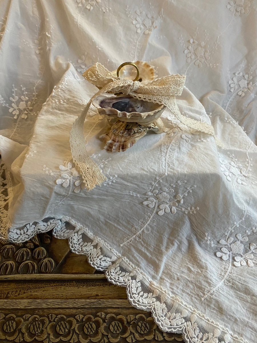 vintage oyster dish with bow