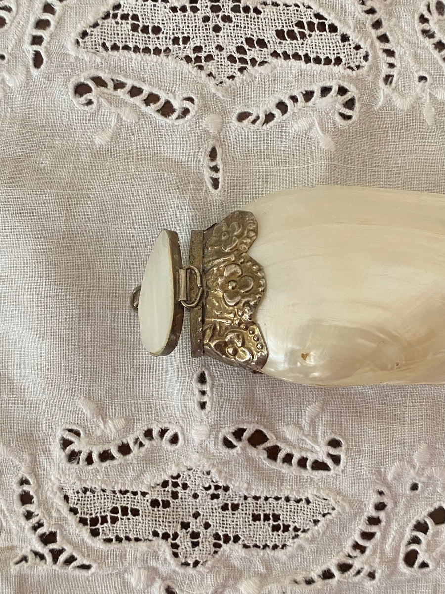 top clasp clamshell mother of pearl box