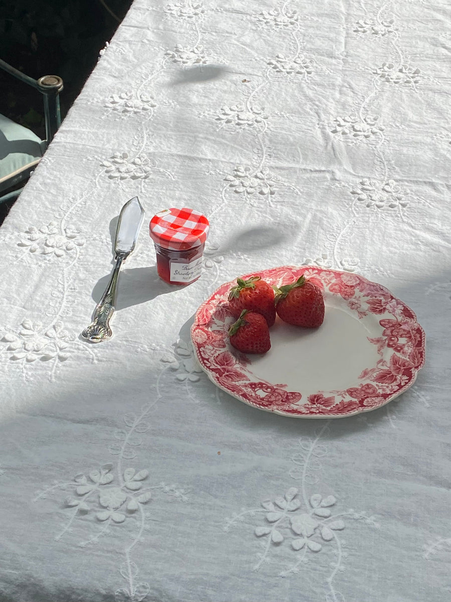 strawberry fair plate