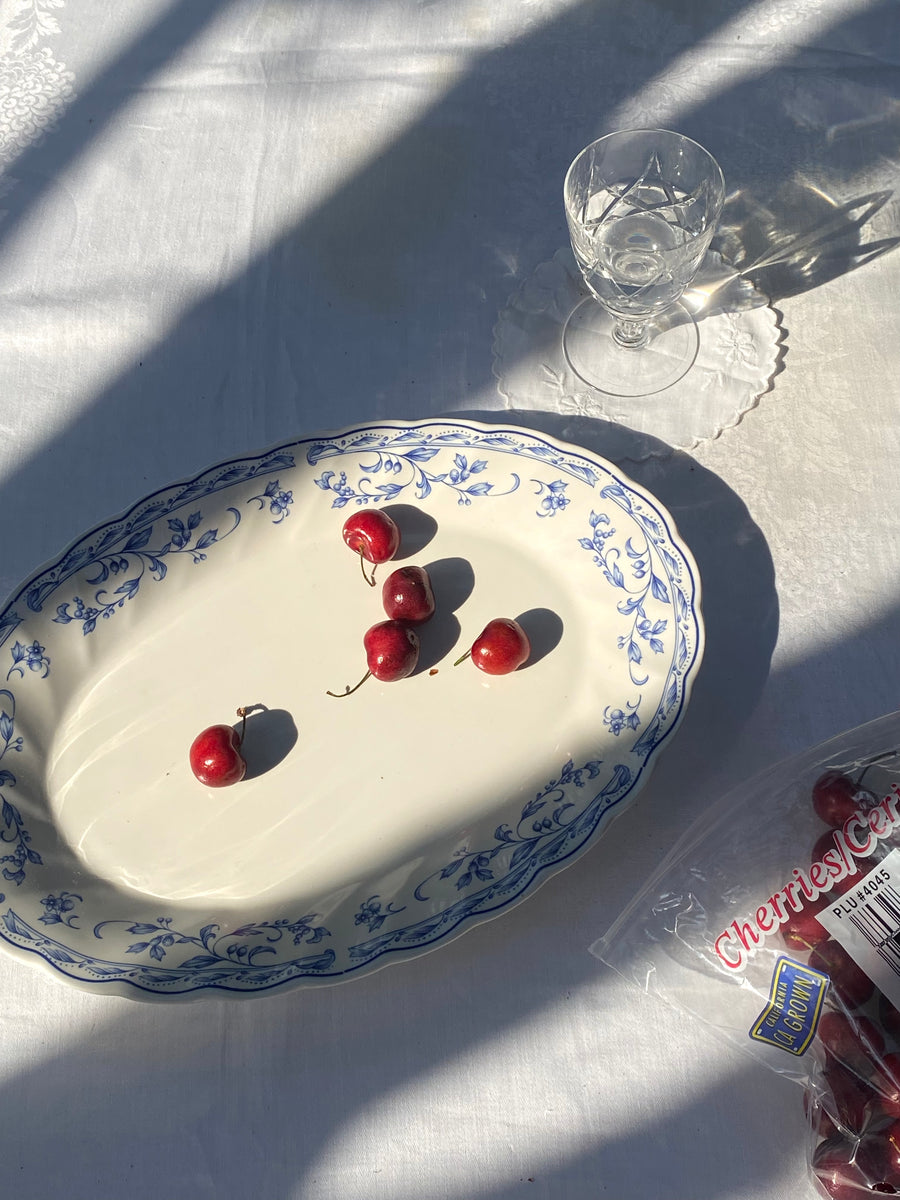 serving plate in blue floral